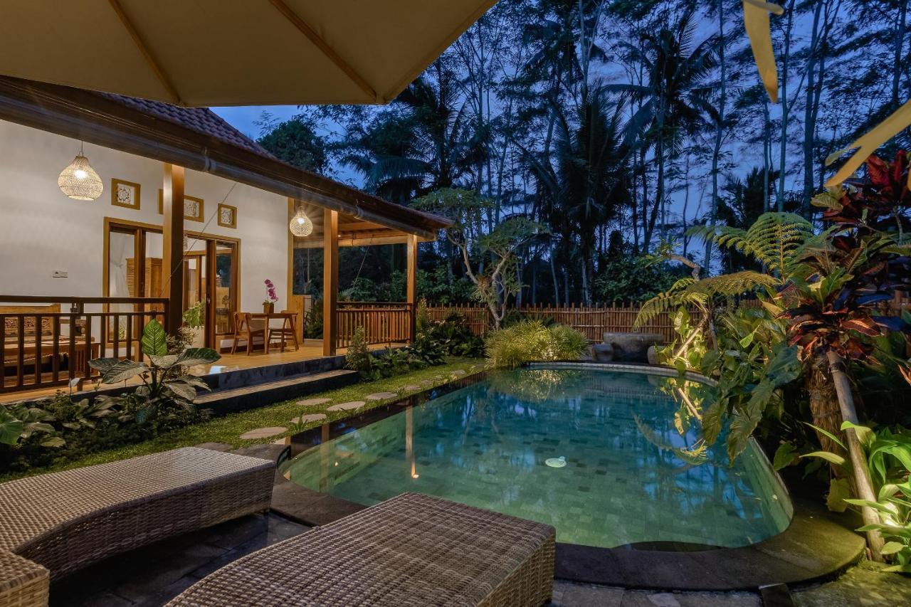 Ratni Ubud Villa Bagian luar foto