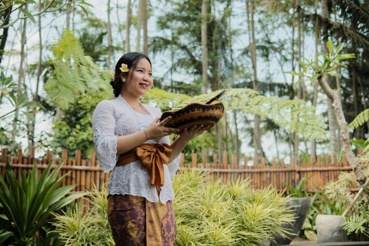 Ratni Ubud Villa Bagian luar foto