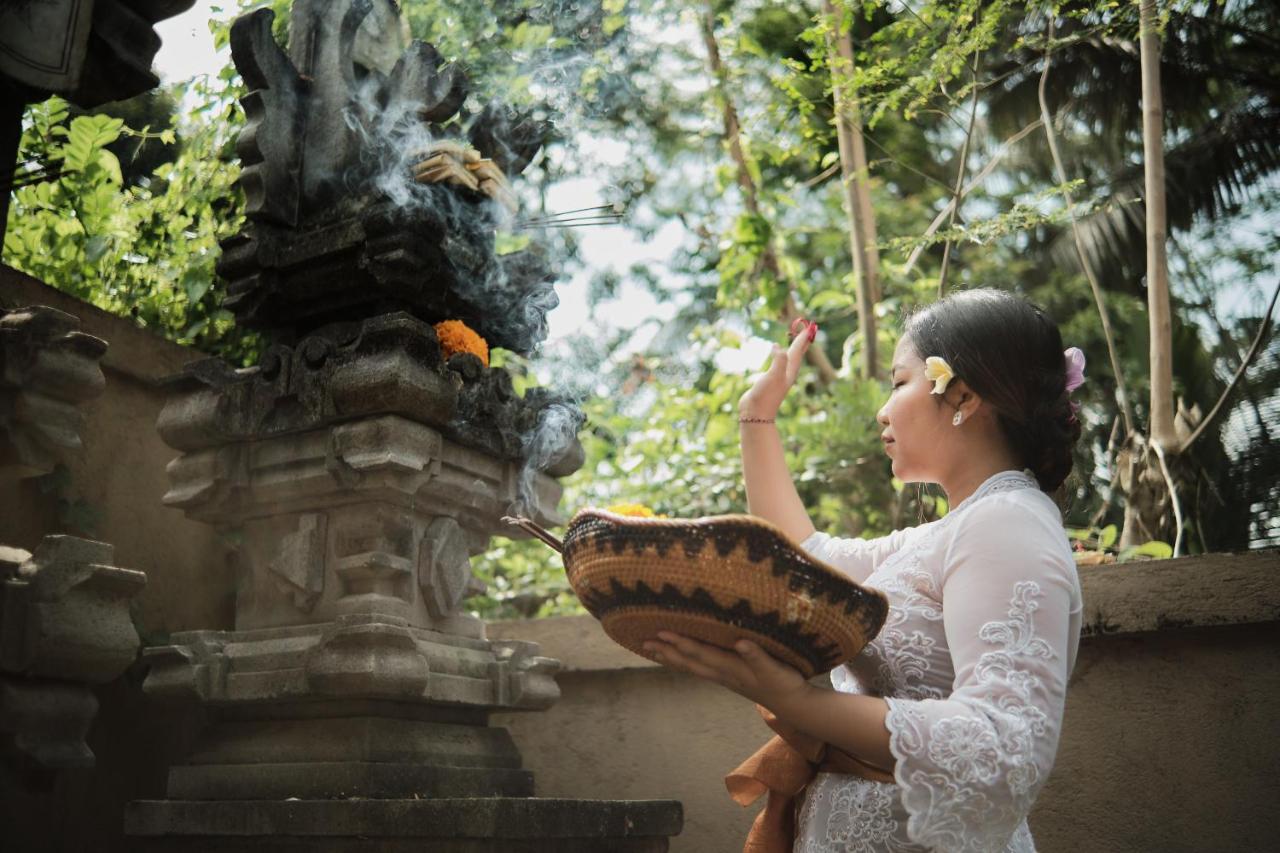 Ratni Ubud Villa Bagian luar foto