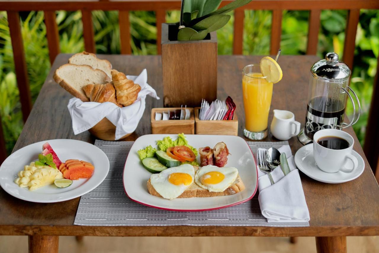 Ratni Ubud Villa Bagian luar foto
