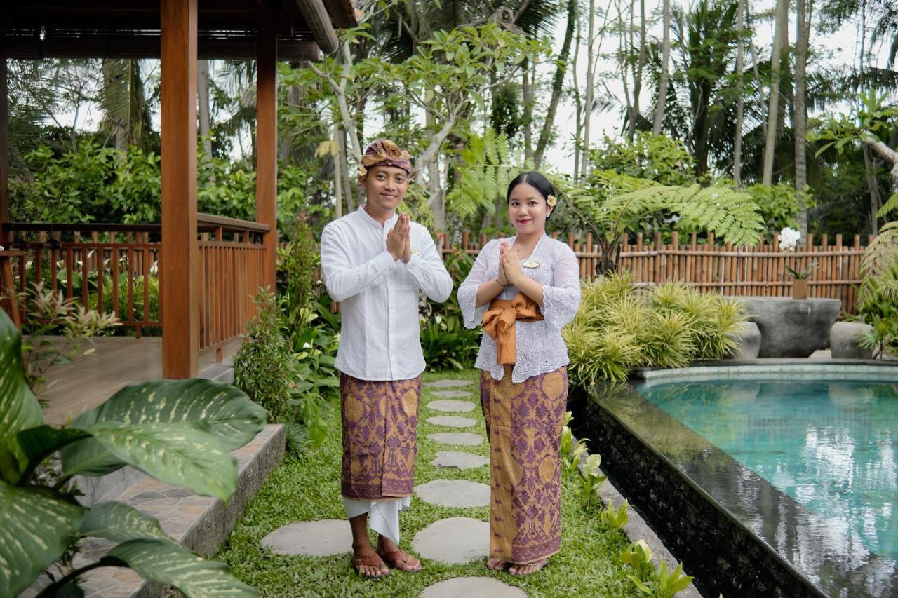 Ratni Ubud Villa Bagian luar foto