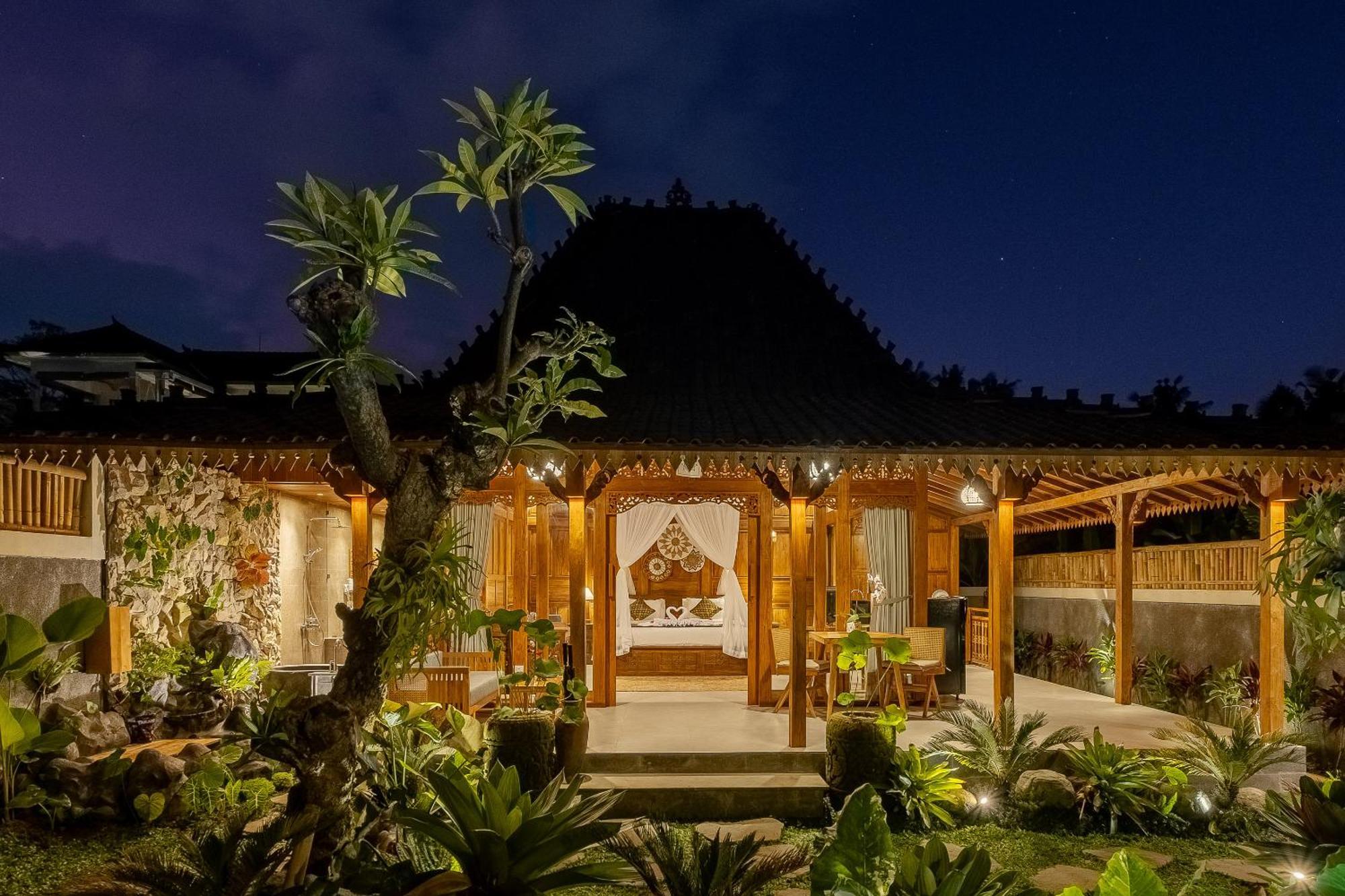 Ratni Ubud Villa Bagian luar foto